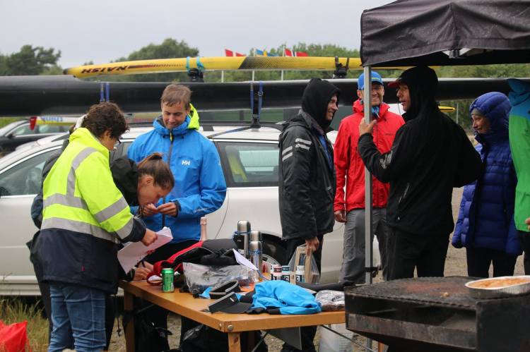 13502902_589275724574238_613437889395105459_o